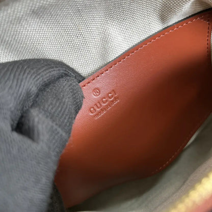 GG マトラッセ レザー スモール バッグ