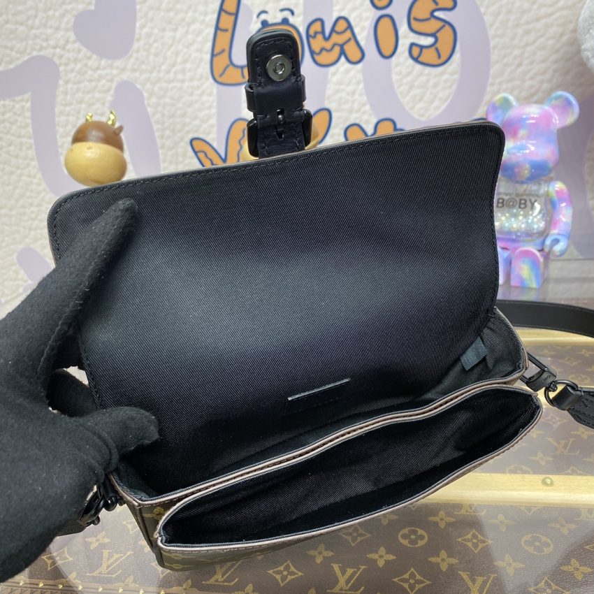 LV レトロ メッセンジャーバッグ