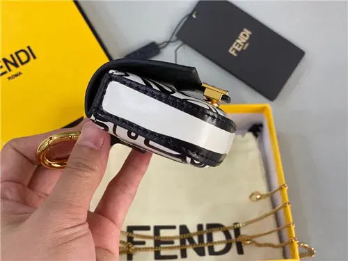 フェンディ 1 カリフォルニア スカイ バッグ レプリカバッグ