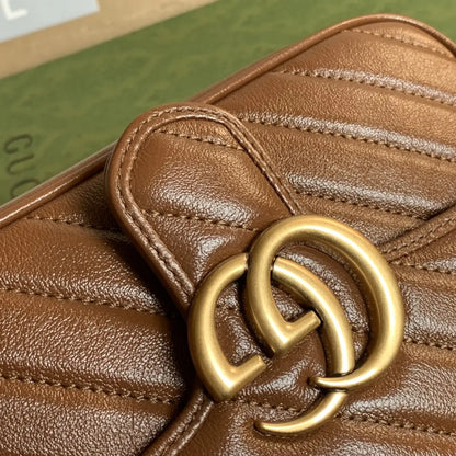 GGマーモント ミニキルティングショルダーバッグ