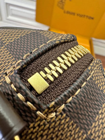 ルイ・ヴィトン スピーディ・バンドリエール20 N40489