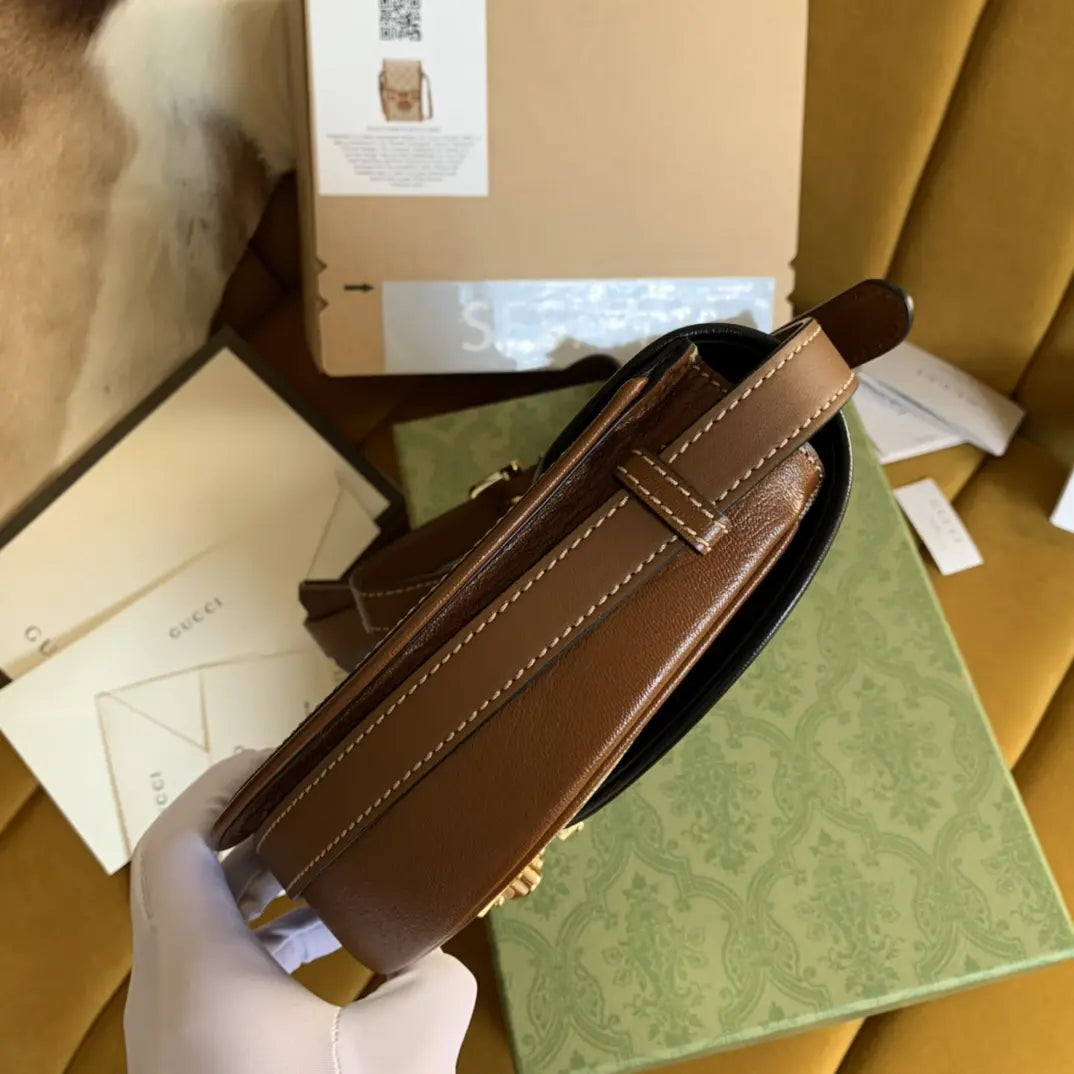 南京錠付き小型ショルダーバッグ