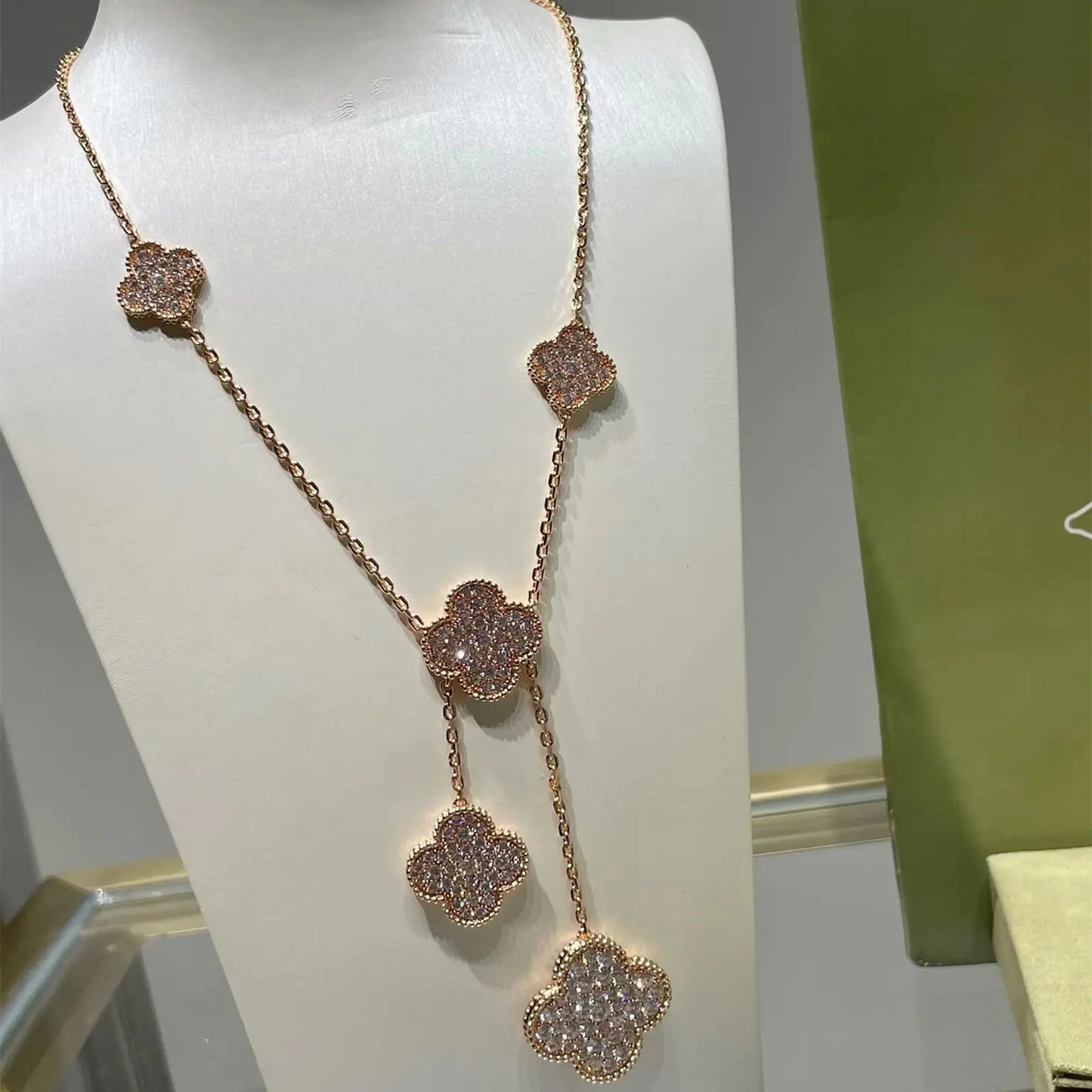 ヴァン クリーフ＆アーペル 四つ葉のクローバー カルセドニー 6花ネックレス 6色