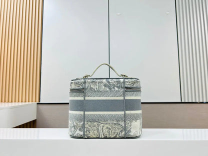 クリスチャン・ディオール コスメティックバッグ