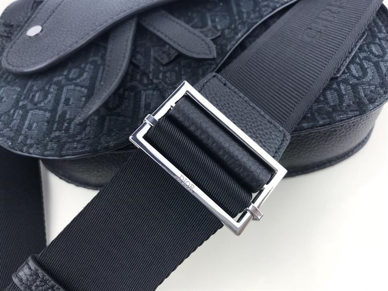 ディオール サドルポーチ ブラック オブリーク ジャカード – DIO003