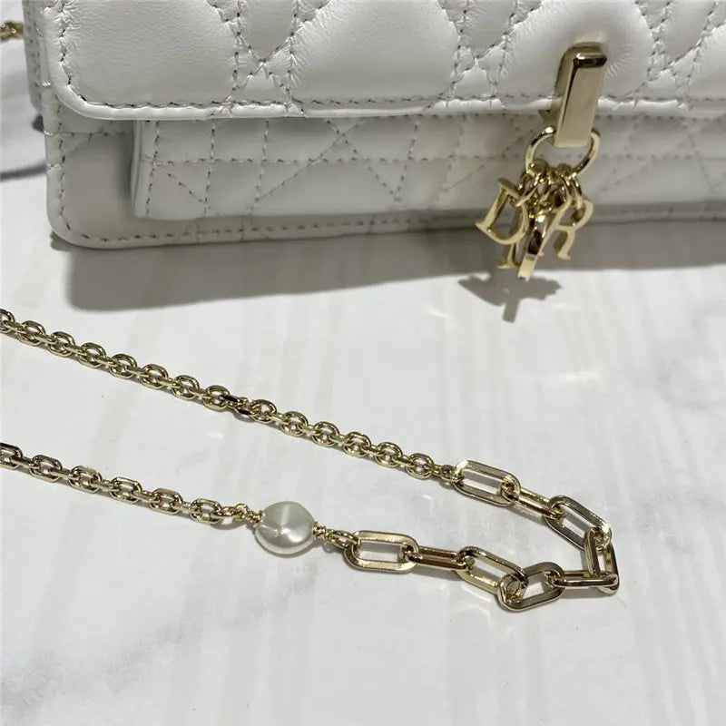 レディディオールクラッチ