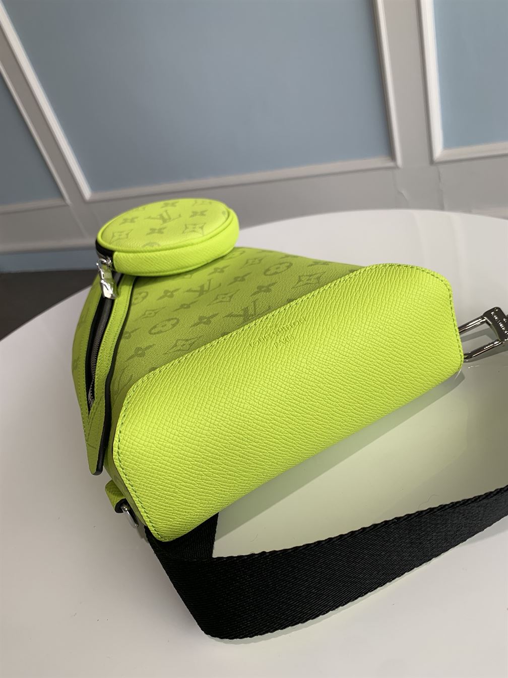 ルイ・ヴィトン デュオ・スリングバッグ タイガラマ – LVB061