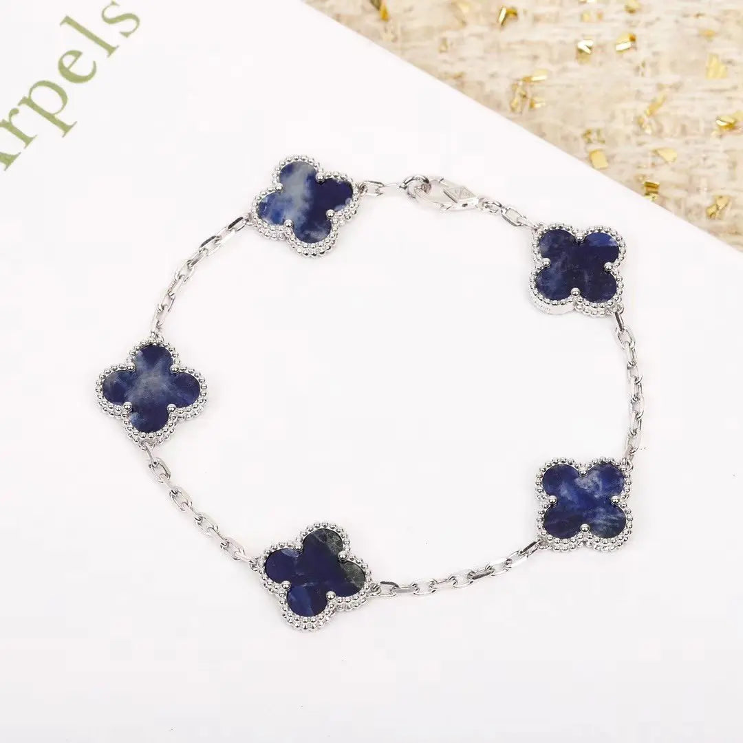 ヴァン クリーフ＆アーペル 四つ葉のクローバー ピーターサイト ブレスレット