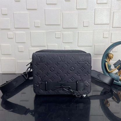 ルイ・ヴィトン スティーマー・メッセンジャー トリヨンモノグラム – LVB059