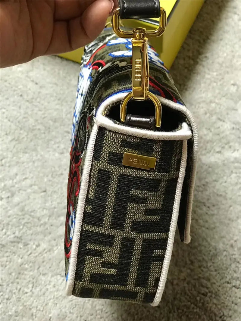 フェンディ バゲットバッグ