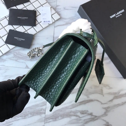 マンハッタン ミディアム ショッピングバッグ（箱入り）サンローラン レザー