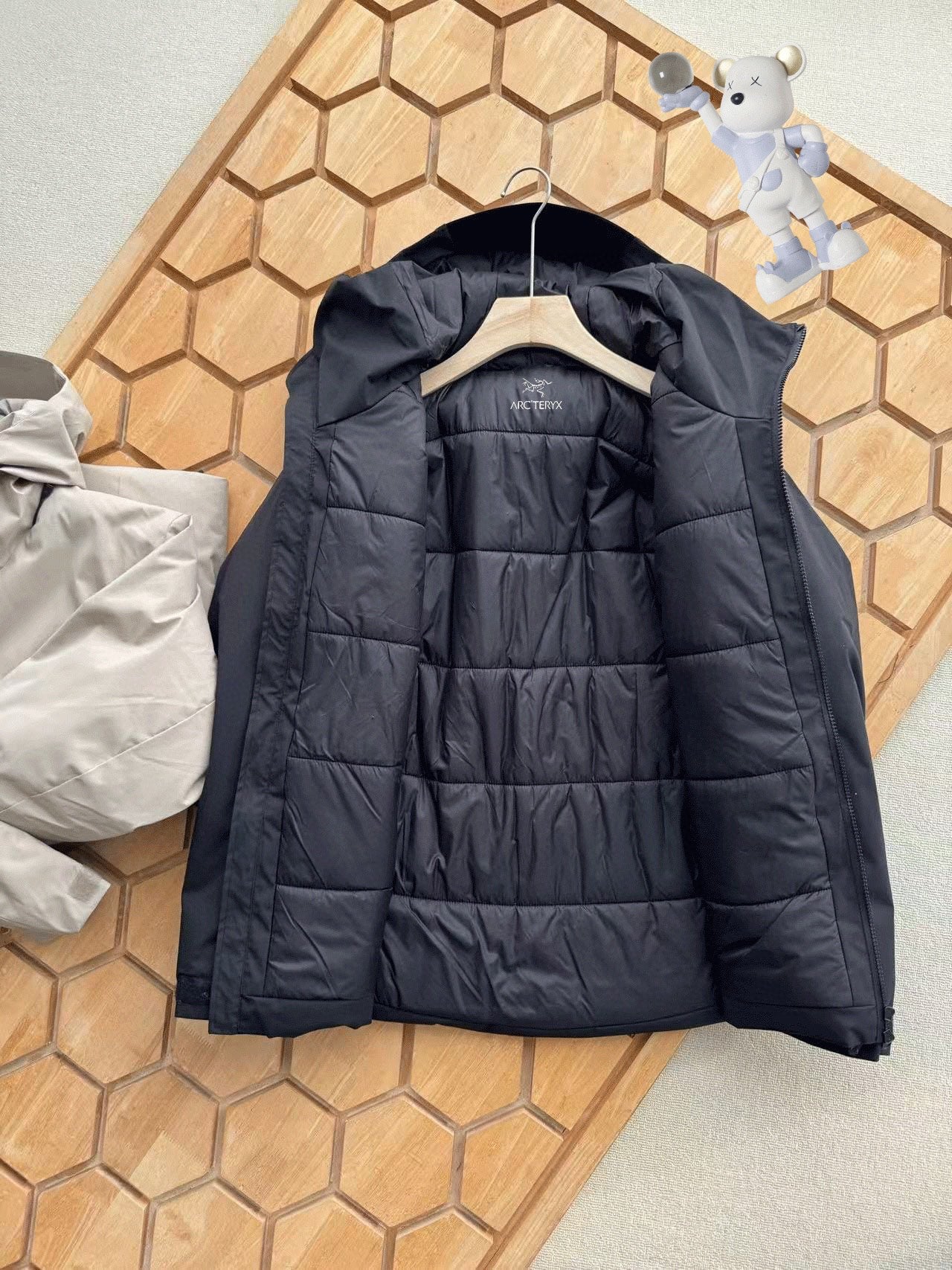 【ARC'TERYX旗艦店】ダウンジャケット 男女兼用 ご好評に付き再入荷！