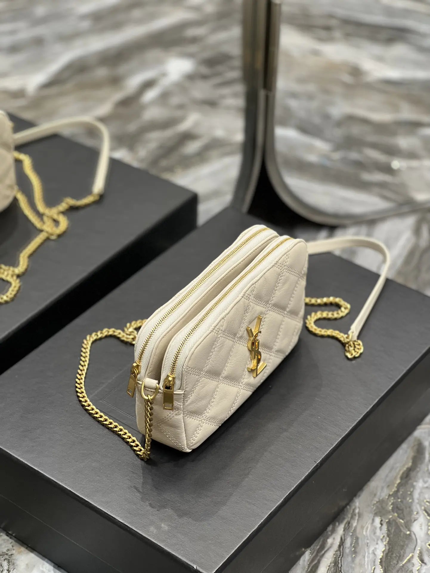 サンローラン ベッキー ダブルジップ ポーチ キルティング ラムスキン