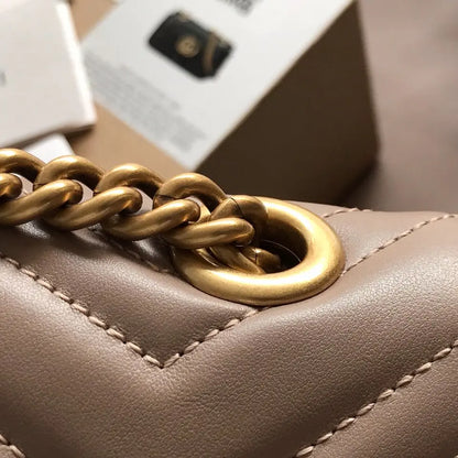 GGマーモント ミニキルティングショルダーバッグ