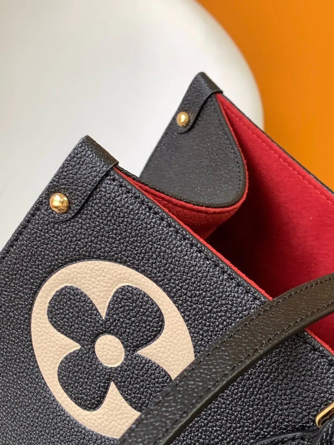 ルイ・ヴィトン M45945 オンザゴー GM