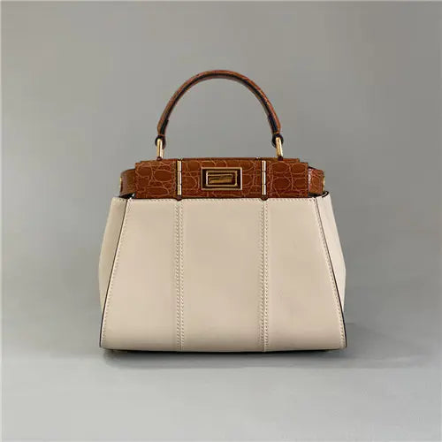 フェンディ ピーカブー ミニバッグ