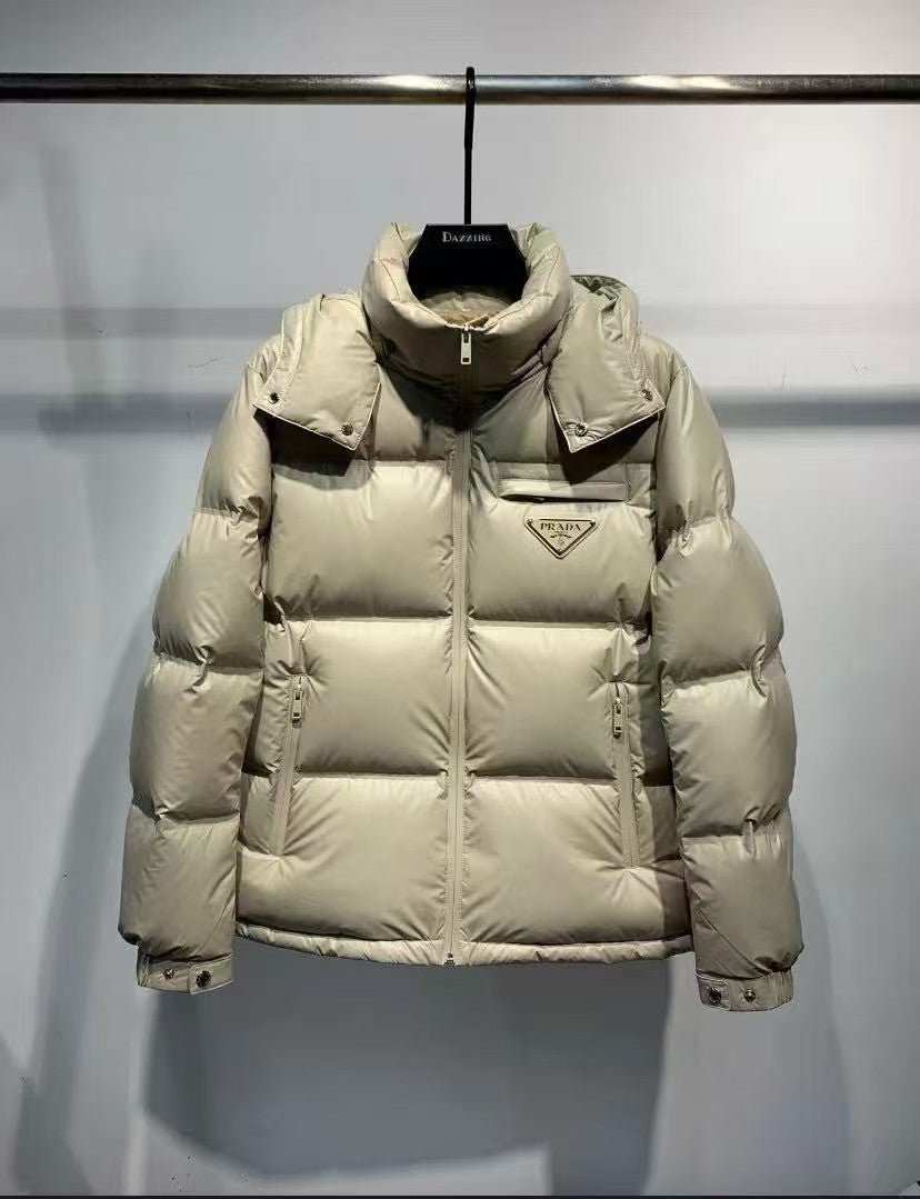 PRADA ダウンジャケット 代金引換 送料無料 おうちで試着