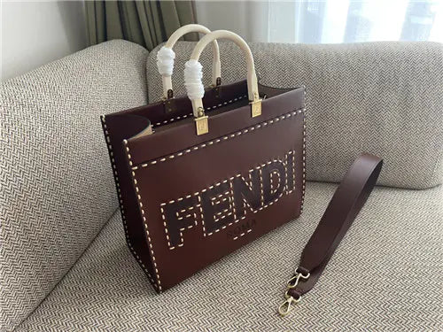 フェンディ サンシャイン トートバッグ ミディアムブラウン