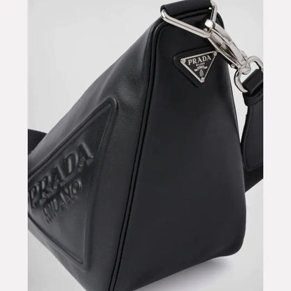 累積売上第１位☆新作☆ プラダ PRADA トライアングル レザーショルダーバッグ