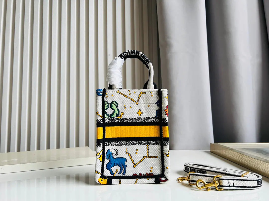 クリスチャン・ディオール ミニブックトート フォンバッグ