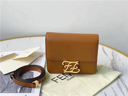 フェンディ カーリグラフィー バッグ