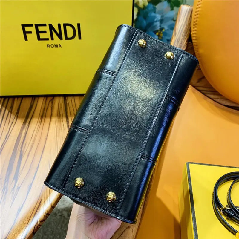 フェンディ ピーカブーバッグ