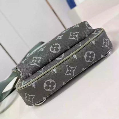 アベニュー スリングバッグ カーキ モノグラム グラデーション キャンバス M11702 – LW295