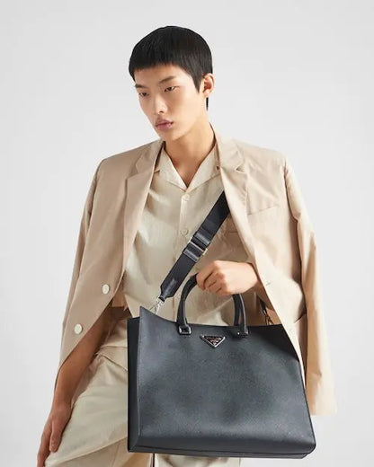 ★PRADA直営店★ブラック サフィアーノレザー トートバッグ