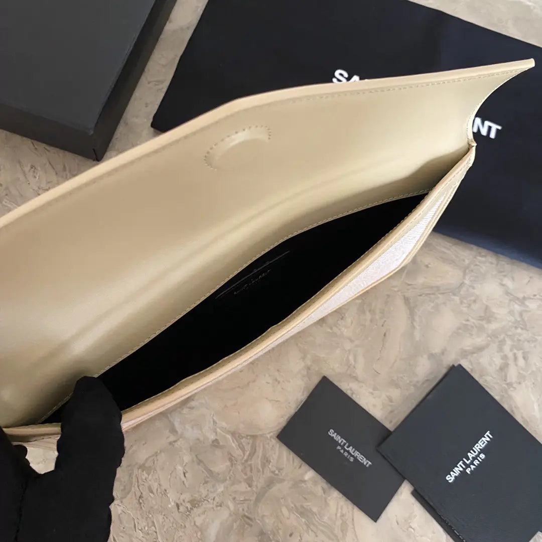 キャンバスとスムースレザーのアップタウンポーチ