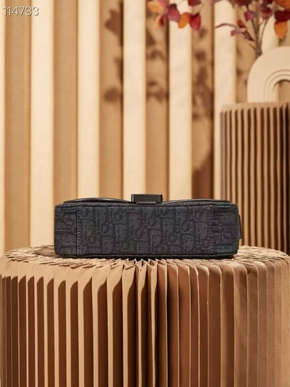 スモール サドル フラップ メッセンジャー