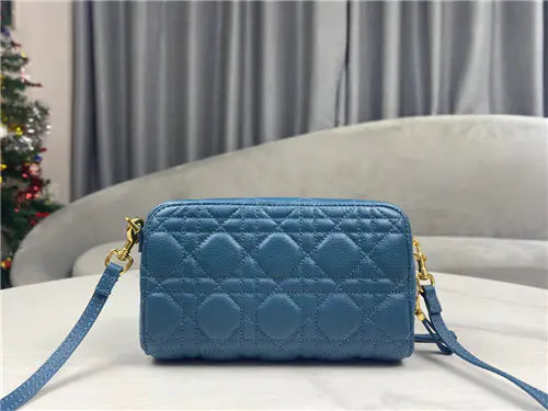 小さなディオール カロ クラッチ