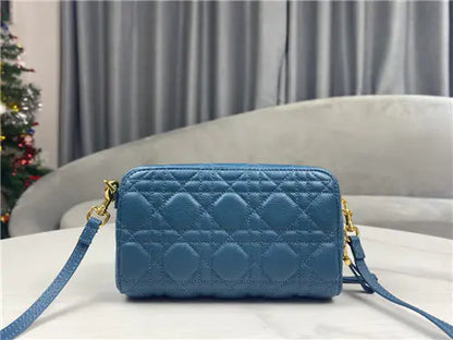 小さなディオール カロ クラッチ