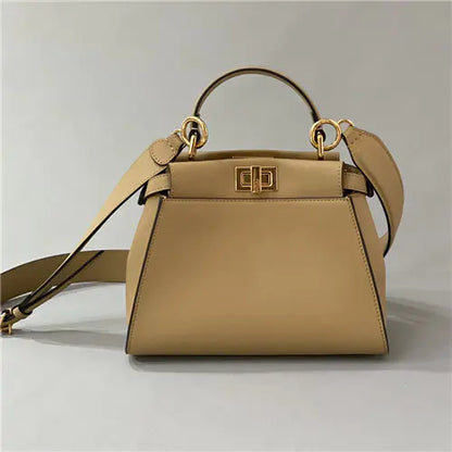 フェンディ ピーカブー ミニバッグ