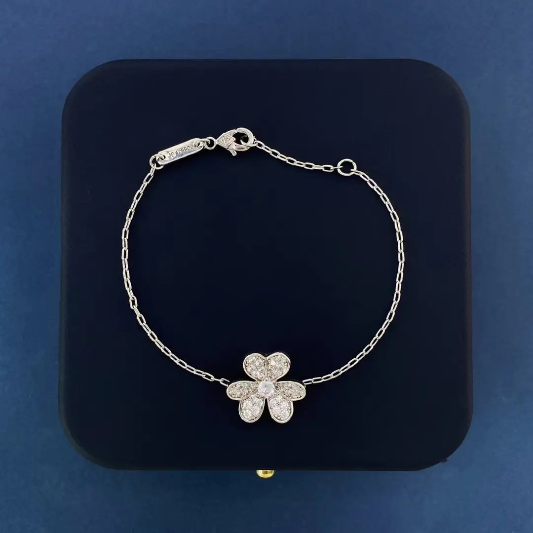 ヴァン クリーフ＆アーペル クローバー ダイヤモンド ブレスレット