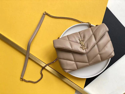 ジャージー素材のパファートイバッグ