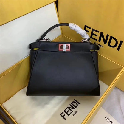 フェンディ ピーカブーバッグ ブラック