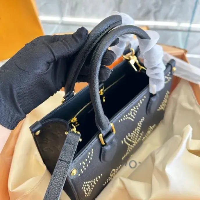 ルイ・ヴィトン オンザゴー PM ブラック M46733