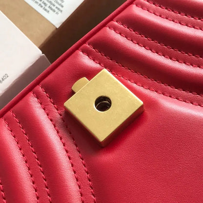 GGマーモント ミニキルティングショルダーバッグ