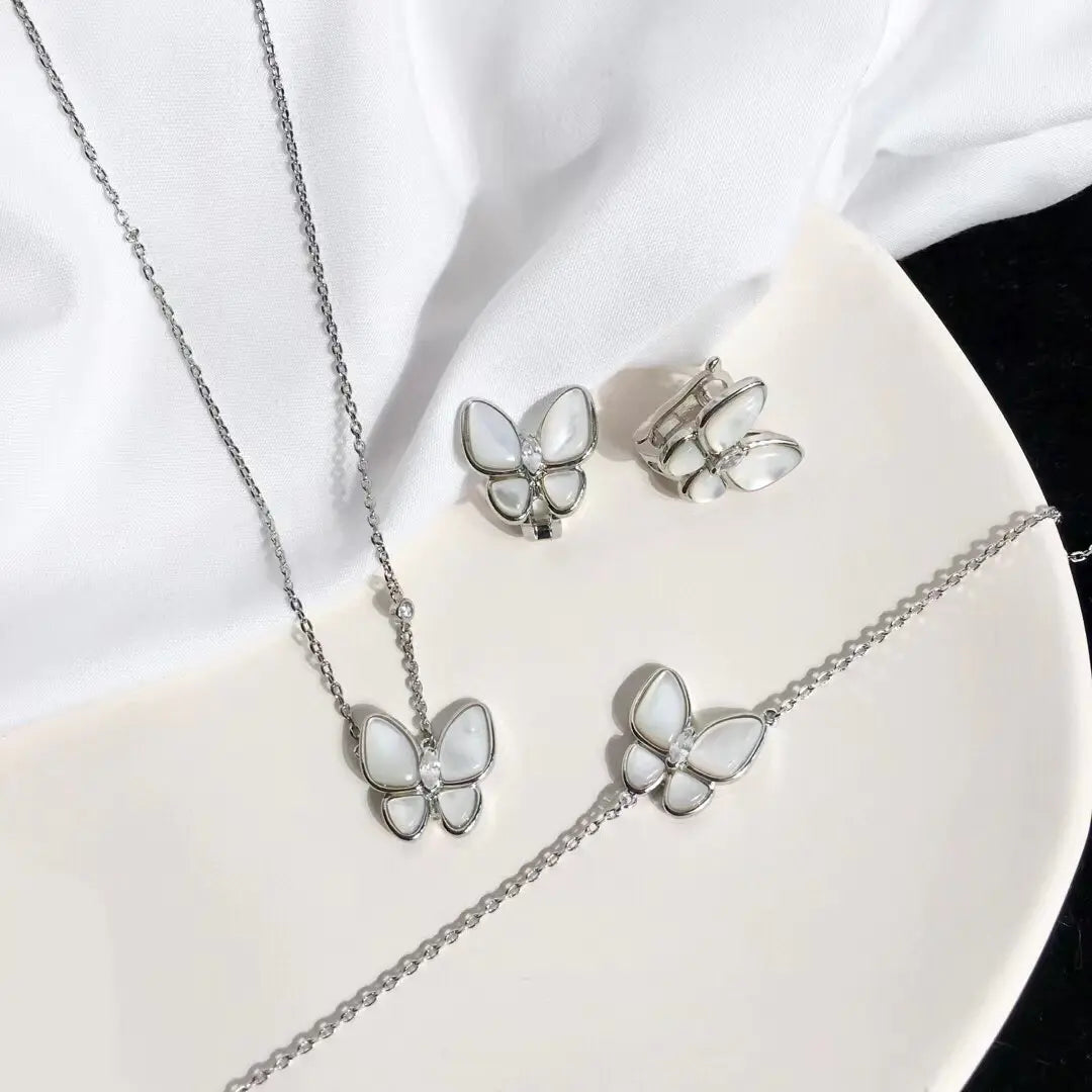 ヴァン クリーフ＆アーペル ホワイト フリティラリー バタフライ ブレスレット イヤリング