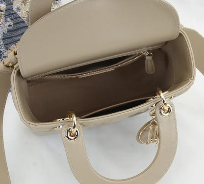 レディディオール