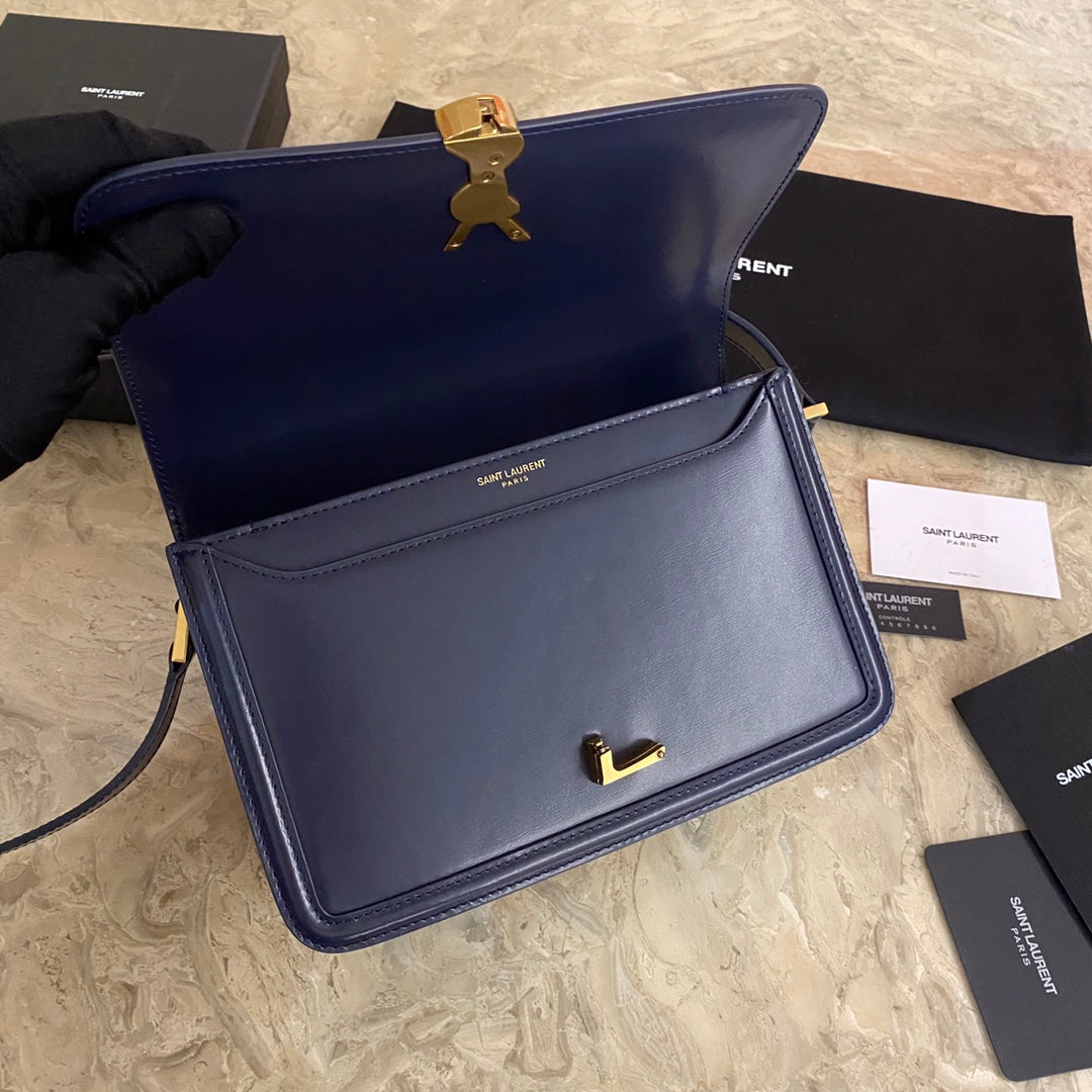 ソルフェリーノ ミドルサッチェル（ラッカー仕上げのエアーズ）