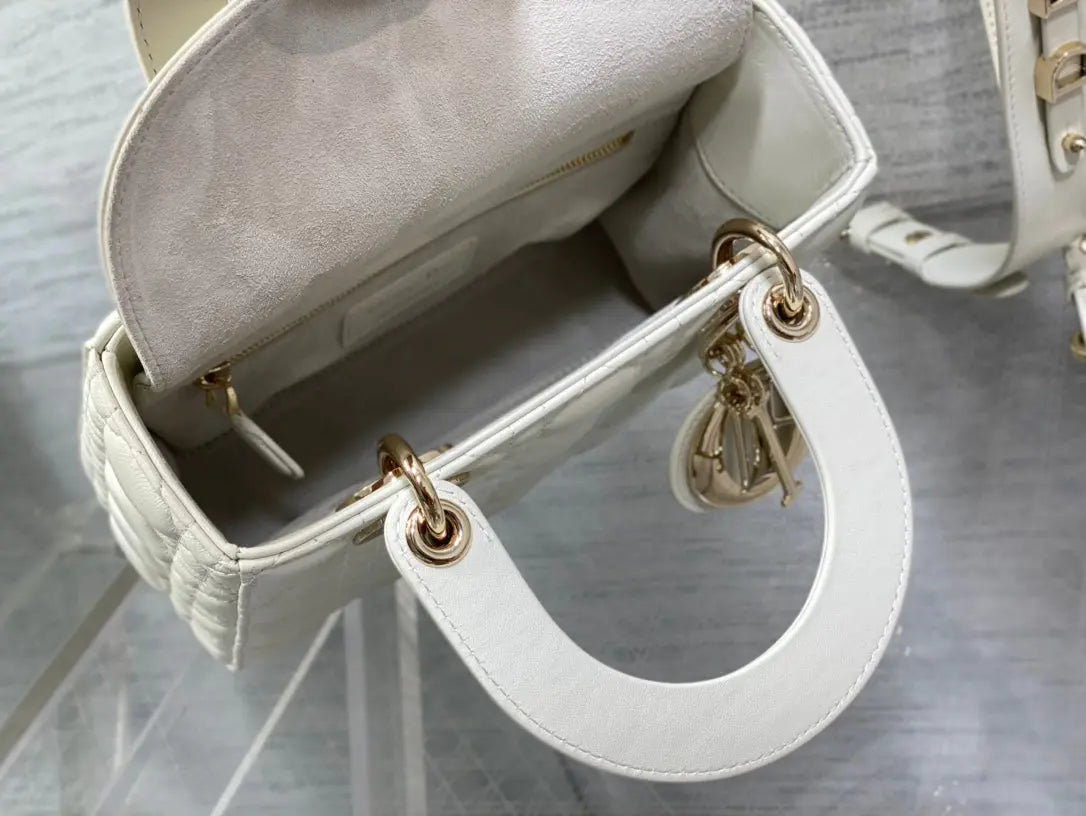 クリスチャン・ディオールのスモール レディ ディオール バッグ