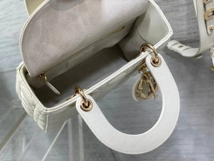 クリスチャン・ディオールのスモール レディ ディオール バッグ