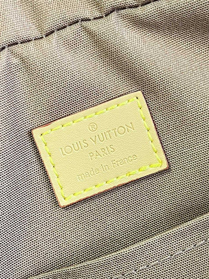 ルイ・ヴィトン サック・ボスフォール モノグラムキャンバス メッセンジャーバッグ ブラウン – LVB001