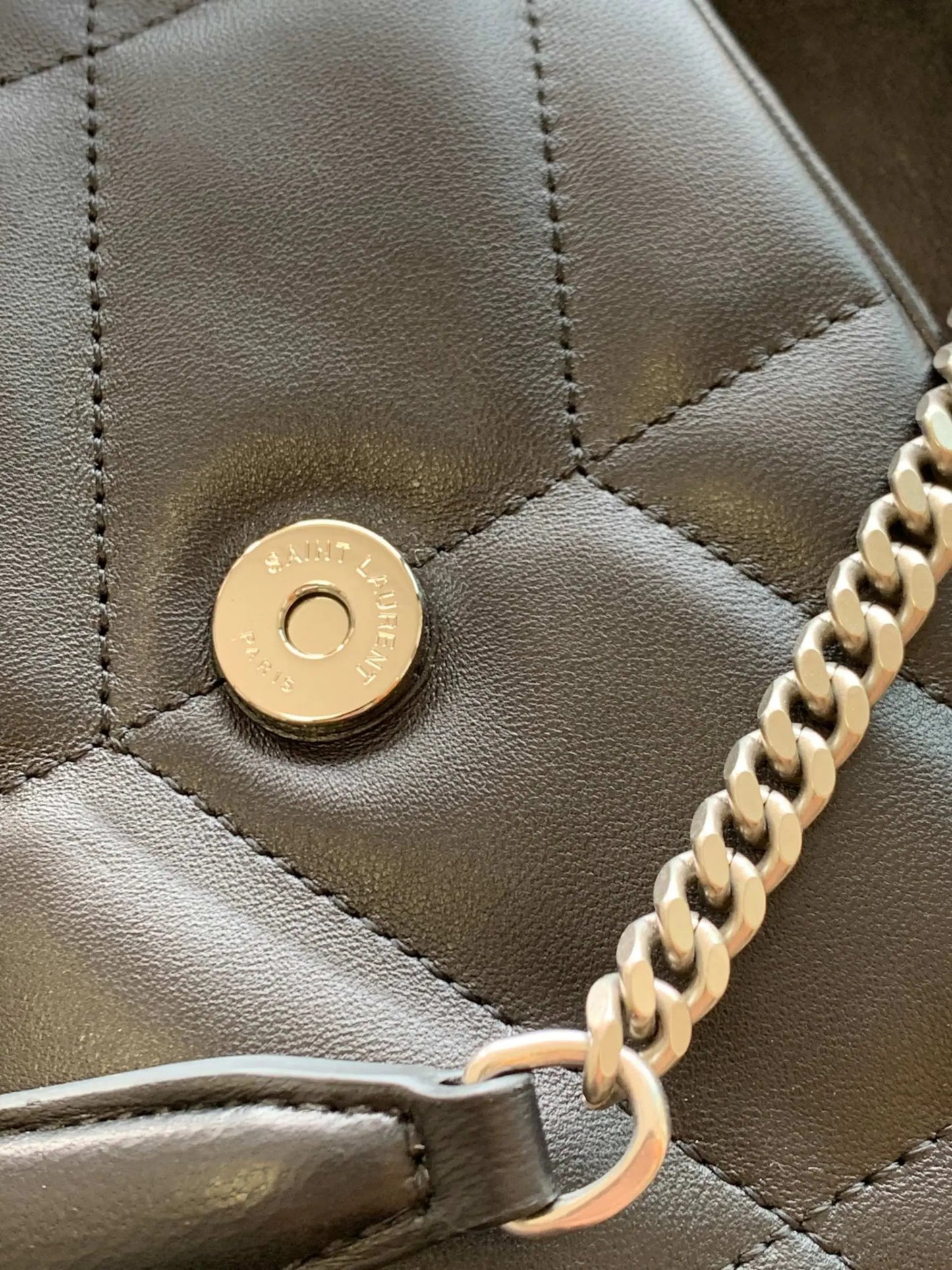 ジャージー素材のパファートイバッグ