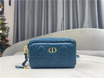 小さなディオール カロ クラッチ