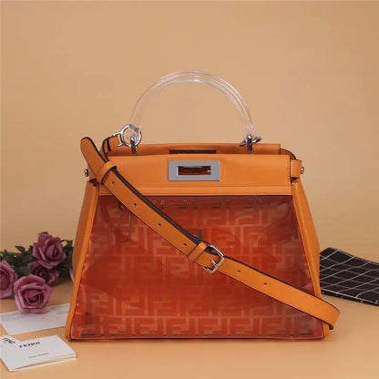 ピーカブー フェンディ オレンジ