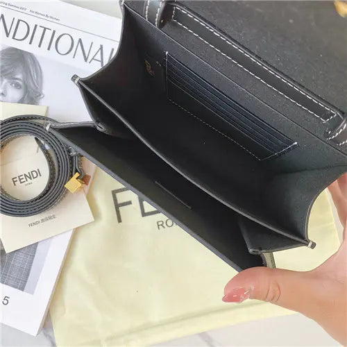 フェンディ カーリグラフィー バッグ