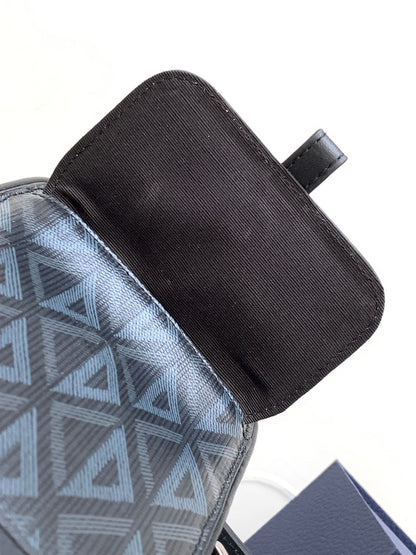 ディオール ヒット・ザ・ロード バーティカルポーチ – DIO047