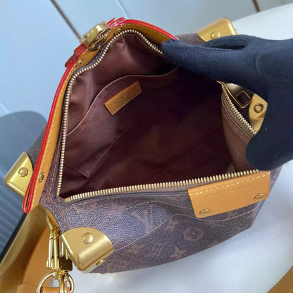 ソウルトランク イーストウエスト モノグラム ダストキャンバス M11536 – LW440